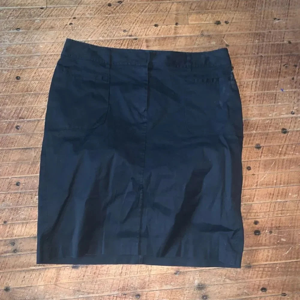 Lane Bryant black front slit size 16 stretchy pencil skirt